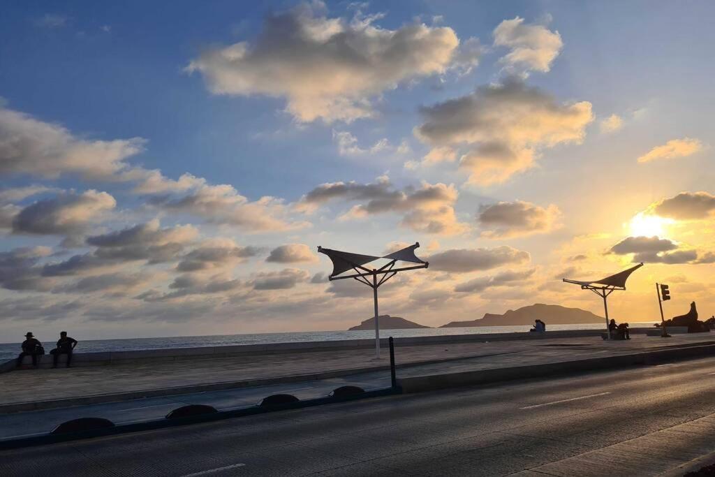 شقة Departamento Cerca Del Malecon Y Zona Dorada ماساتلان المظهر الخارجي الصورة